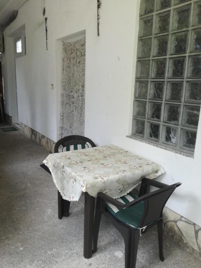 Apartman-Soba - Studio Apartment Buzet Exterior photo